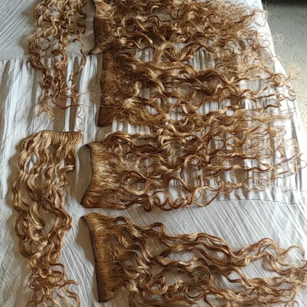 Bebonia 110 gram chestnut curly 22 inch hair extensions